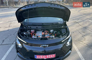 Хэтчбек Chevrolet Bolt EV 2023 в 