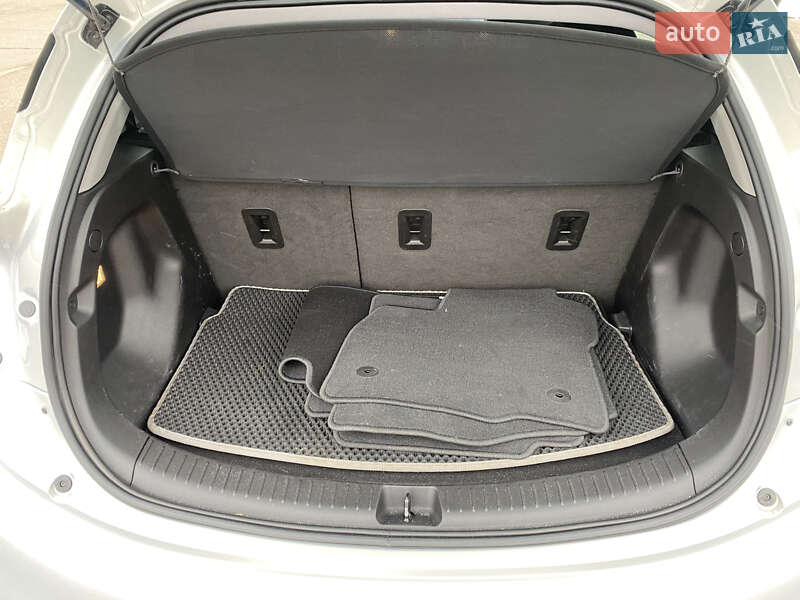 Хэтчбек Chevrolet Bolt EV 2022 в Полтаве