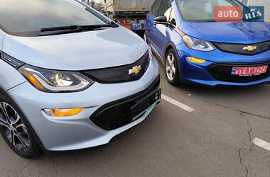 Хэтчбек Chevrolet Bolt EV 2018 в 