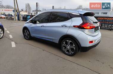 Хэтчбек Chevrolet Bolt EV 2018 в 
