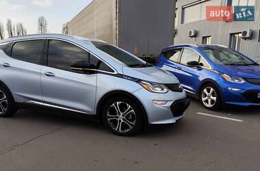 Хэтчбек Chevrolet Bolt EV 2018 в 