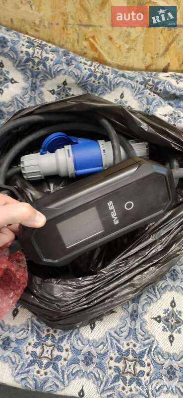 Хэтчбек Chevrolet Bolt EV 2020 в Днепре фото 30 Хэтчбек Chevrolet Bolt EV 2020 в Днепре