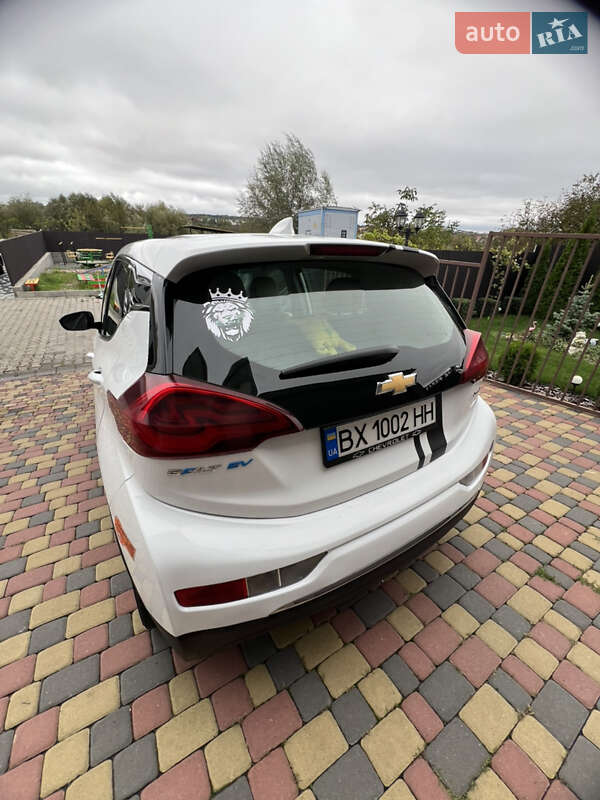 Хэтчбек Chevrolet Bolt EV 2020 в Хмельницком