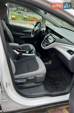 Хэтчбек Chevrolet Bolt EV 2020 в 