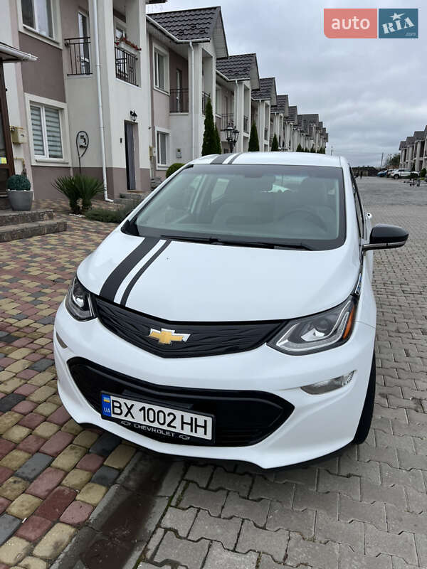 Хэтчбек Chevrolet Bolt EV 2020 в Хмельницком