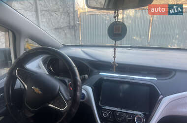 Хэтчбек Chevrolet Bolt EV 2017 в 