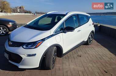 Хэтчбек Chevrolet Bolt EV 2021 в 