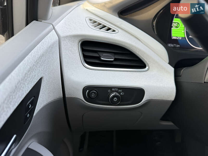 Хетчбек Chevrolet Bolt EV 2017 в Львові