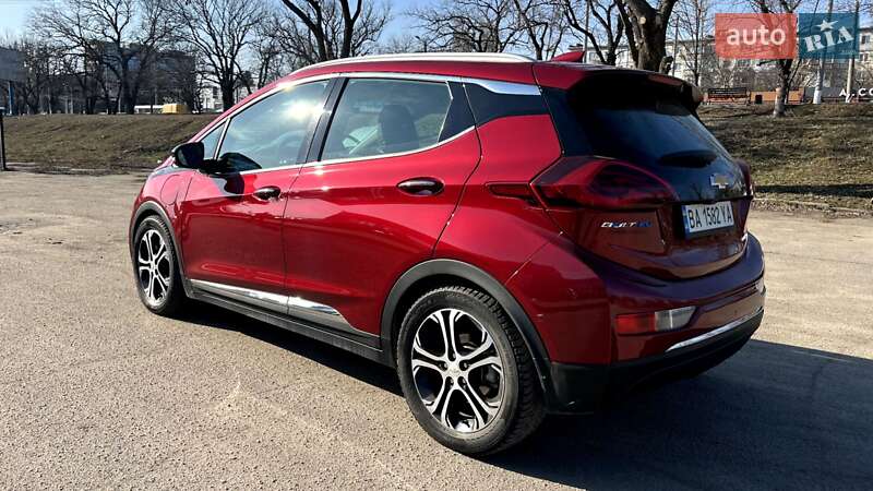 Хэтчбек Chevrolet Bolt EV 2020 в Кропивницком