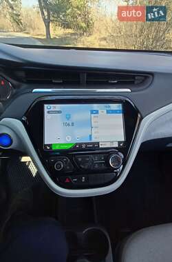 Хэтчбек Chevrolet Bolt EV 2020 в 