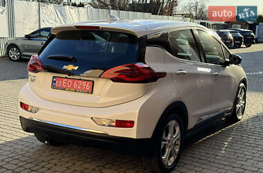 Хэтчбек Chevrolet Bolt EV 2017 в 