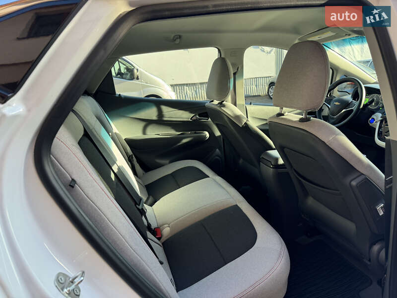 Хэтчбек Chevrolet Bolt EV 2017 в Ужгороде
