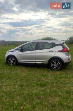 Хэтчбек Chevrolet Bolt EV 2017 в 