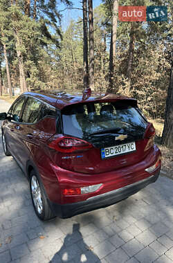 Хэтчбек Chevrolet Bolt EV 2021 в 