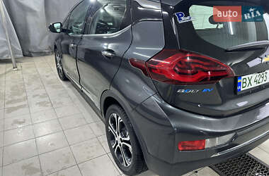 Хэтчбек Chevrolet Bolt EV 2017 в 