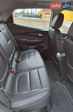 Хэтчбек Chevrolet Bolt EV 2023 в 