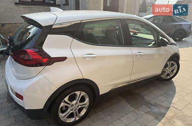 Хэтчбек Chevrolet Bolt EV 2017 в 