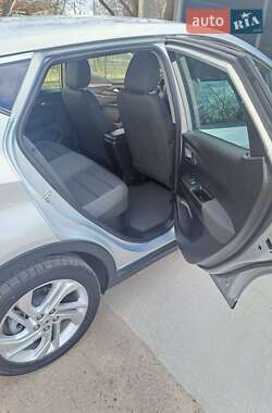 Хэтчбек Chevrolet Bolt EV 2023 в 