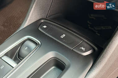 Хетчбек Chevrolet Bolt EV 2022 в 