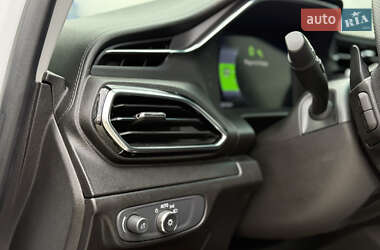 Хетчбек Chevrolet Bolt EV 2022 в 