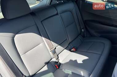 Хэтчбек Chevrolet Bolt EV 2021 в 
