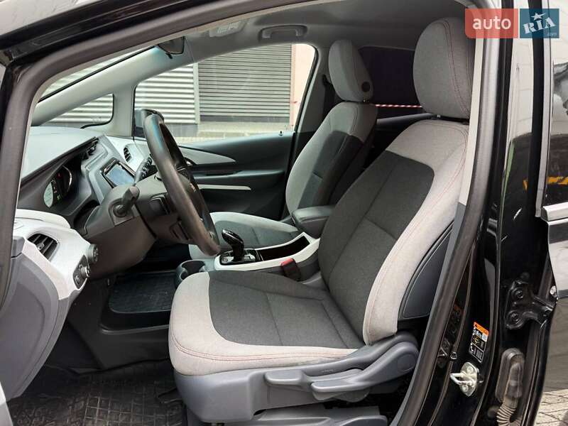 Хэтчбек Chevrolet Bolt EV 2018 в Киеве