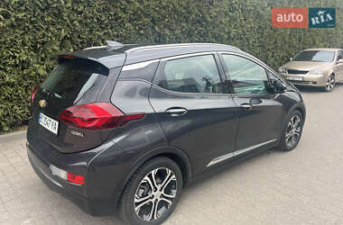 Хэтчбек Chevrolet Bolt EV 2018 в 