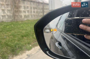 Хэтчбек Chevrolet Bolt EV 2018 в 