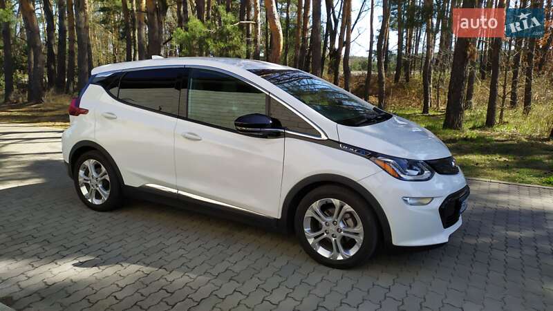 Хэтчбек Chevrolet Bolt EV 2020 в Костополе