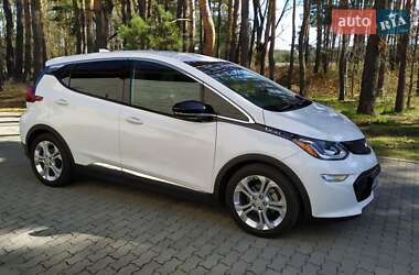 Хэтчбек Chevrolet Bolt EV 2020 в 