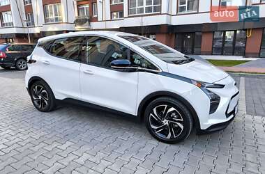 Хэтчбек Chevrolet Bolt EV 2023 в 