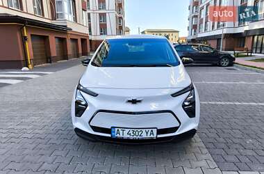Хэтчбек Chevrolet Bolt EV 2023 в 
