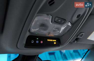 Хэтчбек Chevrolet Bolt EV 2023 в 
