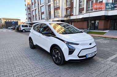 Хэтчбек Chevrolet Bolt EV 2023 в 