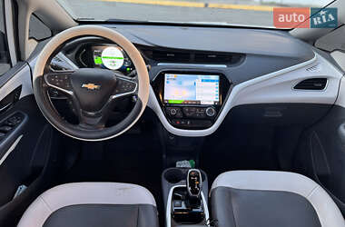 Хетчбек Chevrolet Bolt EV 2021 в 