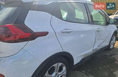 Хэтчбек Chevrolet Bolt EV 2019 в 