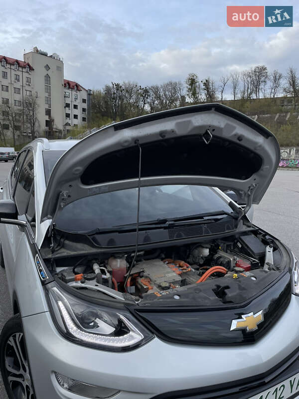 Хетчбек Chevrolet Bolt EV 2019 в Києві