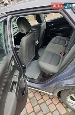 Хэтчбек Chevrolet Bolt EV 2023 в 