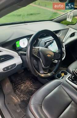 Хэтчбек Chevrolet Bolt EV 2017 в 