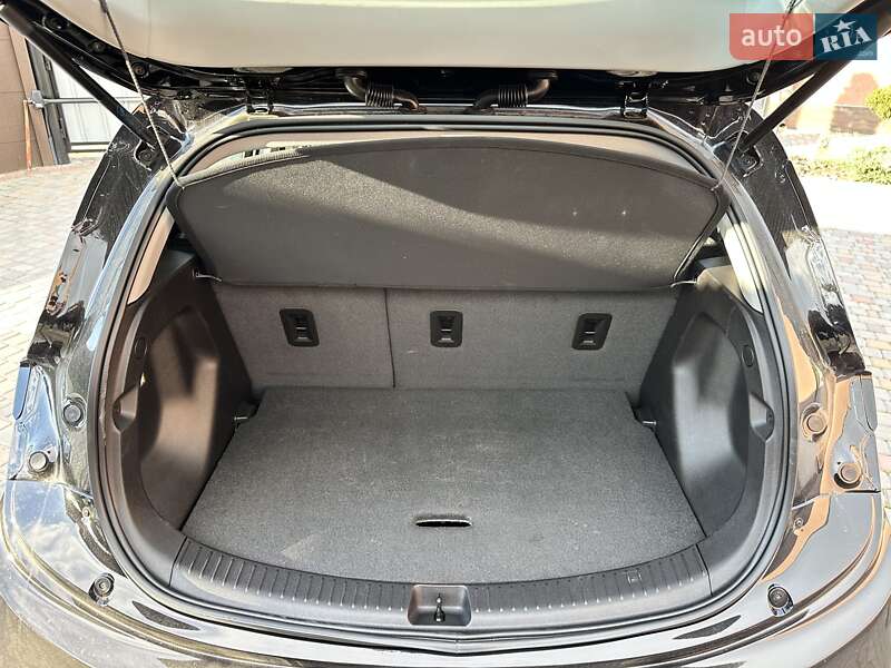 Хетчбек Chevrolet Bolt EV 2022 в Полтаві