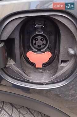 Хэтчбек Chevrolet Bolt EV 2016 в 