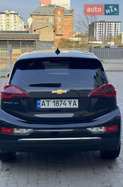 Хэтчбек Chevrolet Bolt EV 2017 в 