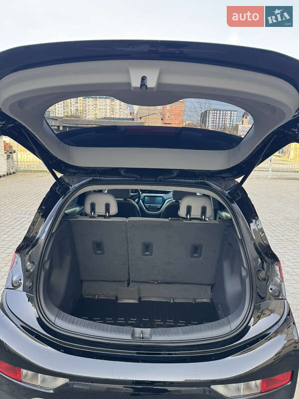 Хэтчбек Chevrolet Bolt EV 2017 в Ивано-Франковске