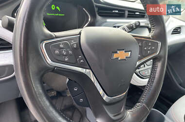 Хэтчбек Chevrolet Bolt EV 2020 в 