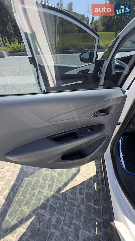 Хэтчбек Chevrolet Bolt EV 2019 в Днепре