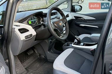 Хэтчбек Chevrolet Bolt EV 2019 в 