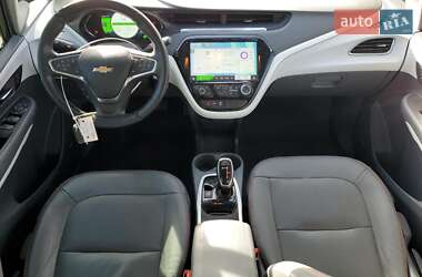 Хетчбек Chevrolet Bolt EV 2021 в 