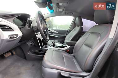 Хетчбек Chevrolet Bolt EV 2021 в 