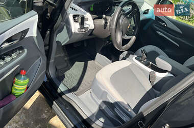 Хэтчбек Chevrolet Bolt EV 2017 в 
