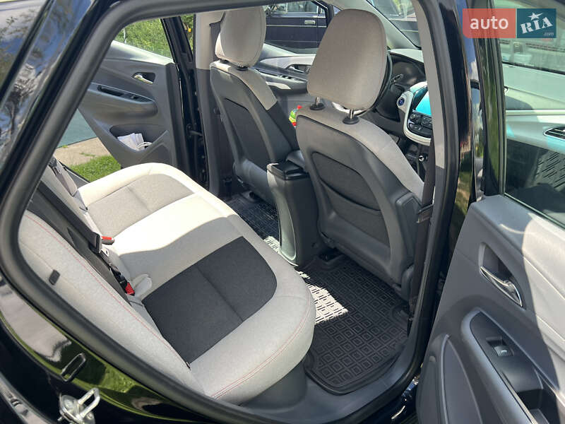 Хетчбек Chevrolet Bolt EV 2017 в Богородчанах